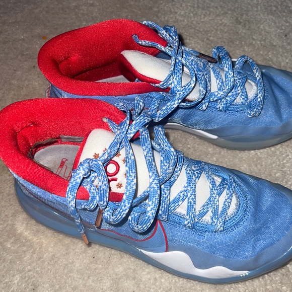 KD 12th edition basketball shoes, size 6.5 - Picture 3 of 4